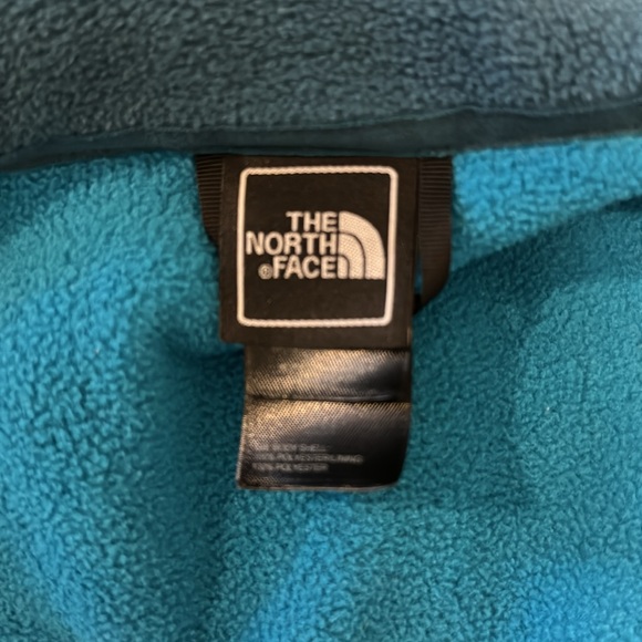 Two Tone Blue North Face Jacket - Picture 3 of 4